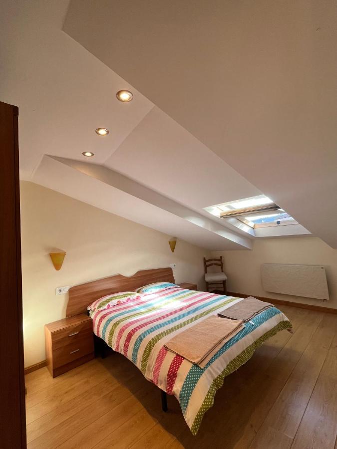 Apartamentosarturo Llanes Laplaza Atico Centrico Exterior foto