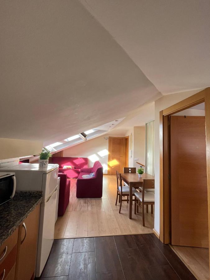 Apartamentosarturo Llanes Laplaza Atico Centrico Exterior foto